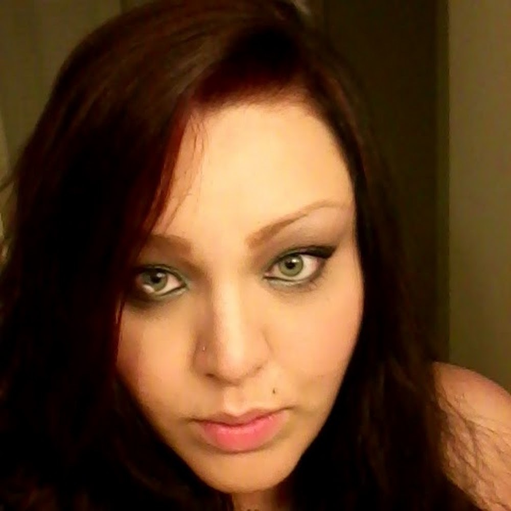 Meet your Posher, Laurel